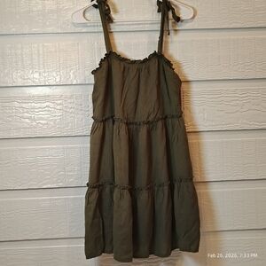 ALTAR'D STATE TIERED SUNDRESS WOMEN SZ MEDIUM GREEN SPAGHETTI TIE STRAP WHIMSY